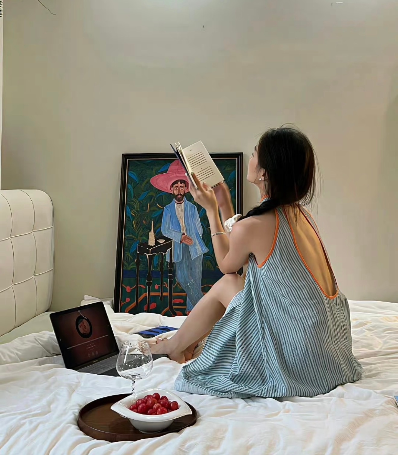 这个世界太随便了，语言没有重量，什么都可以随便，感情是，人也是！ ​​​