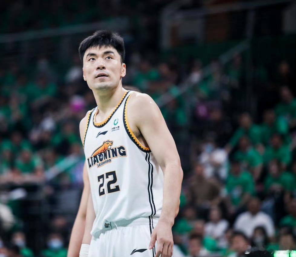 二哥，这些年谢谢你祝福你未来的日子一切顺利万事如意 李晓旭退役