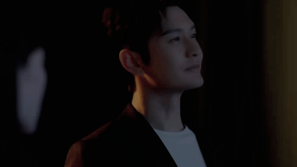 #黄晓明这两个月好忙啊#一直以来都很喜欢黄晓明，他也在尽全力给我们呈现出很多优秀