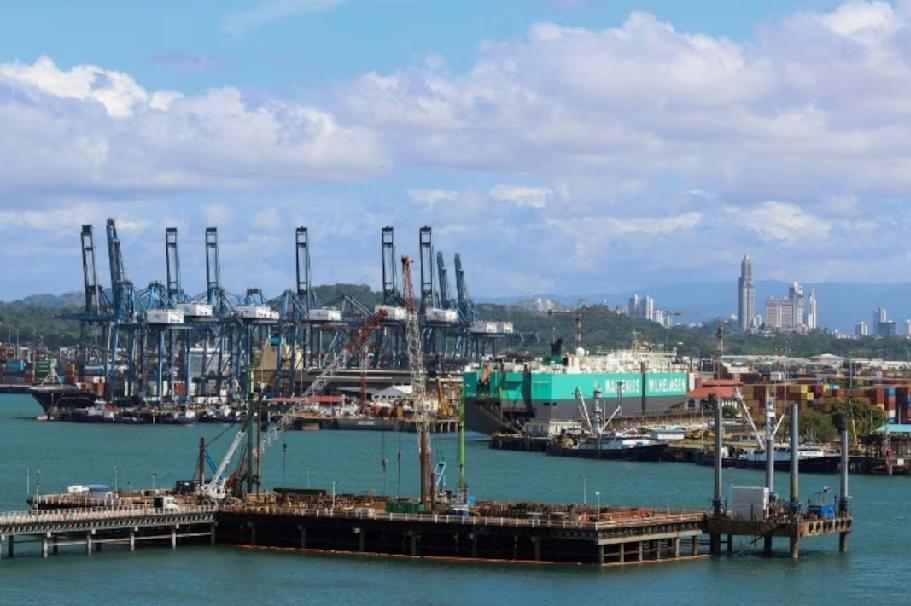 中国为巴拿马“付出沉重代价”，香港公司合同被判无效。
中国政府主管香港政策的港澳