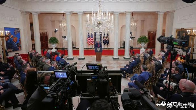 据美国媒体报道，特朗普政府正通过中间人讨论一项两阶段协议：第一阶段实行为期45天