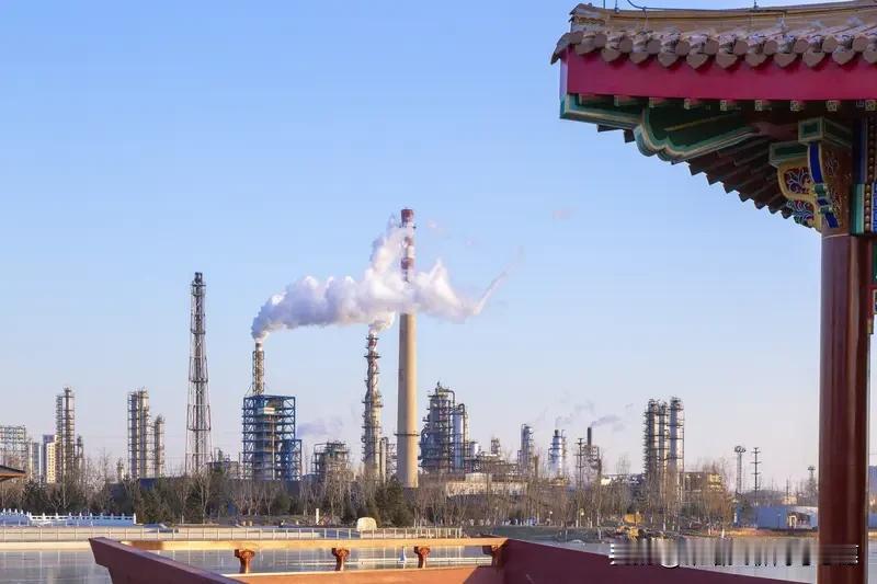 百年承德石油升格职业大学，对接燕山石化，河北考生三桶油+专升本双通道
河北石油职
