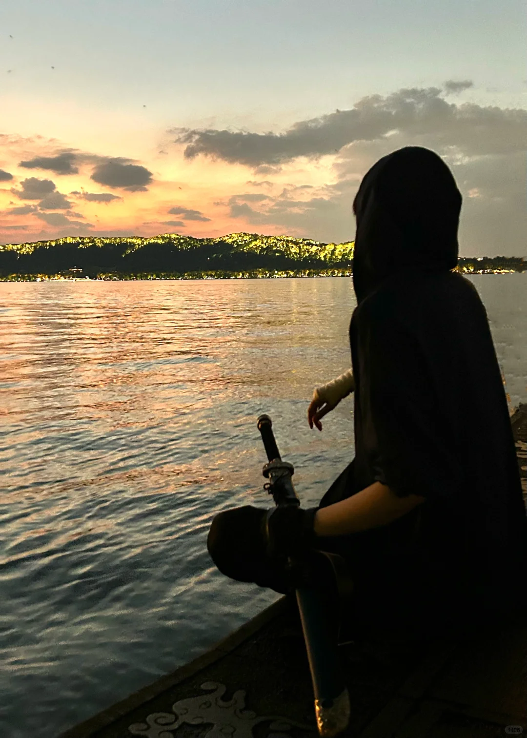 我看远山 远山悲悯