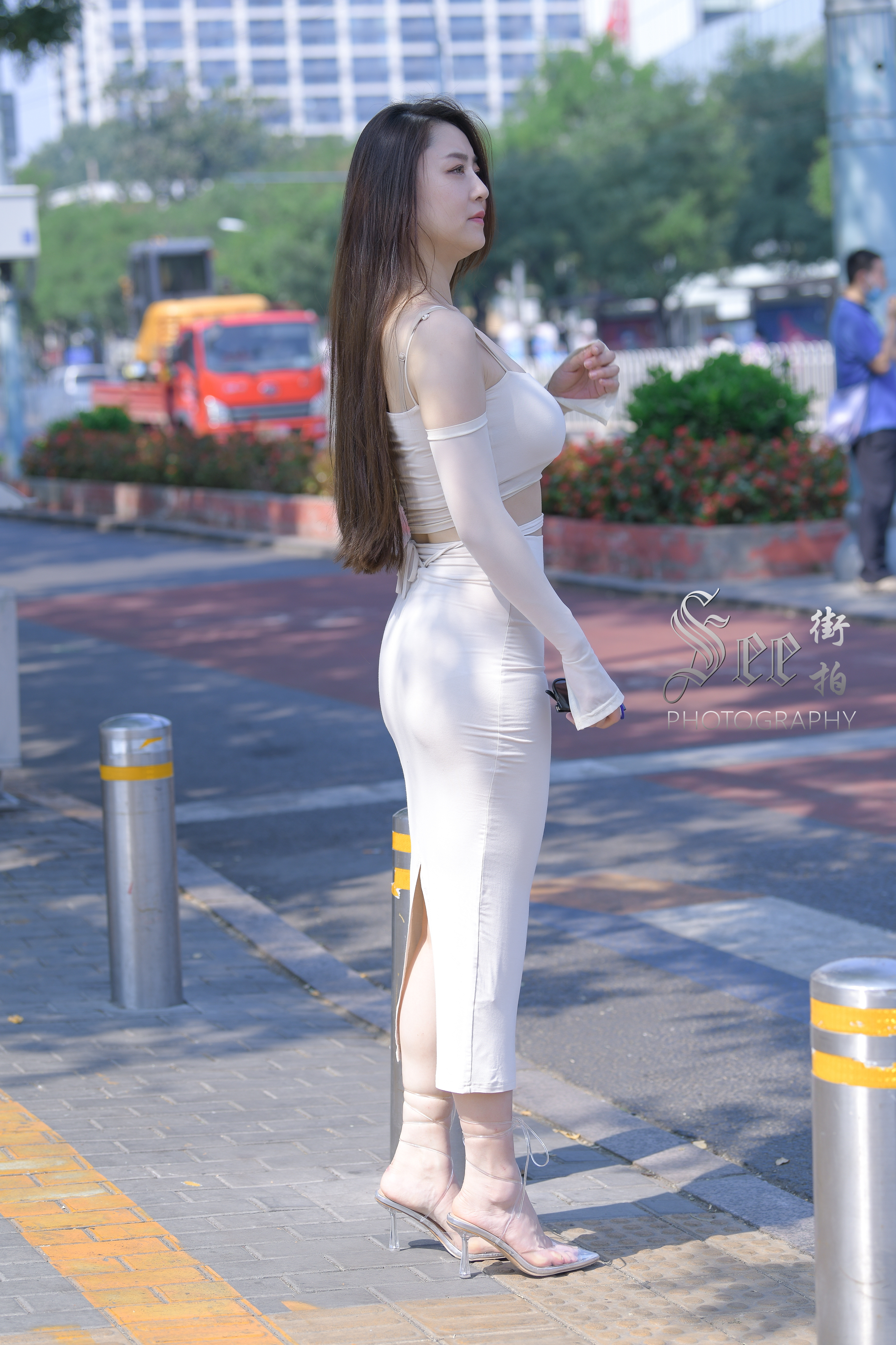白色抹胸裙，气质减龄~~ ​​​