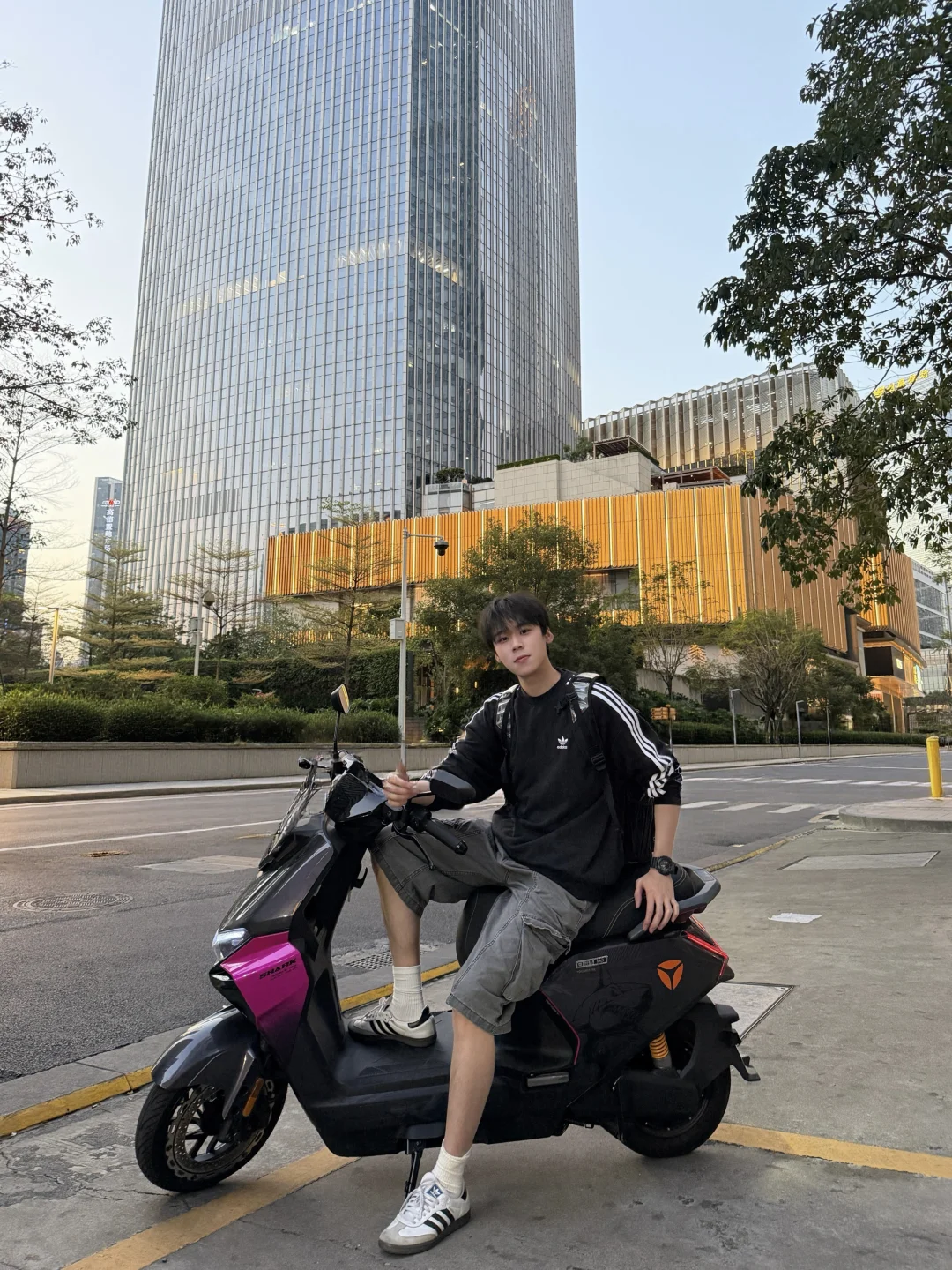 男大新宠！我的雅迪白鲨二代帅过重机