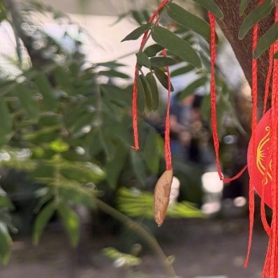 把拳拳爱国之心，荟萃成殷殷报国之情，养浩然之气，立鸿鹄之志，成不朽之业。 ​​​