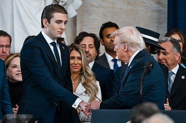 美国有可能再出父子总统。

根据最新民调，特朗普的长子小特朗普的共和党内支持率高