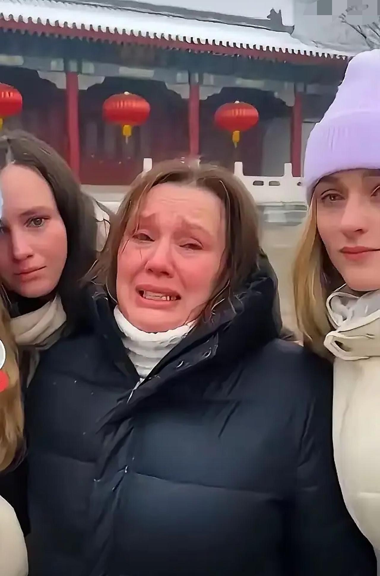 乌克兰一位母亲的采访让无数人破防："三个女儿都嫁中国人，不要彩礼，她们能在那安安