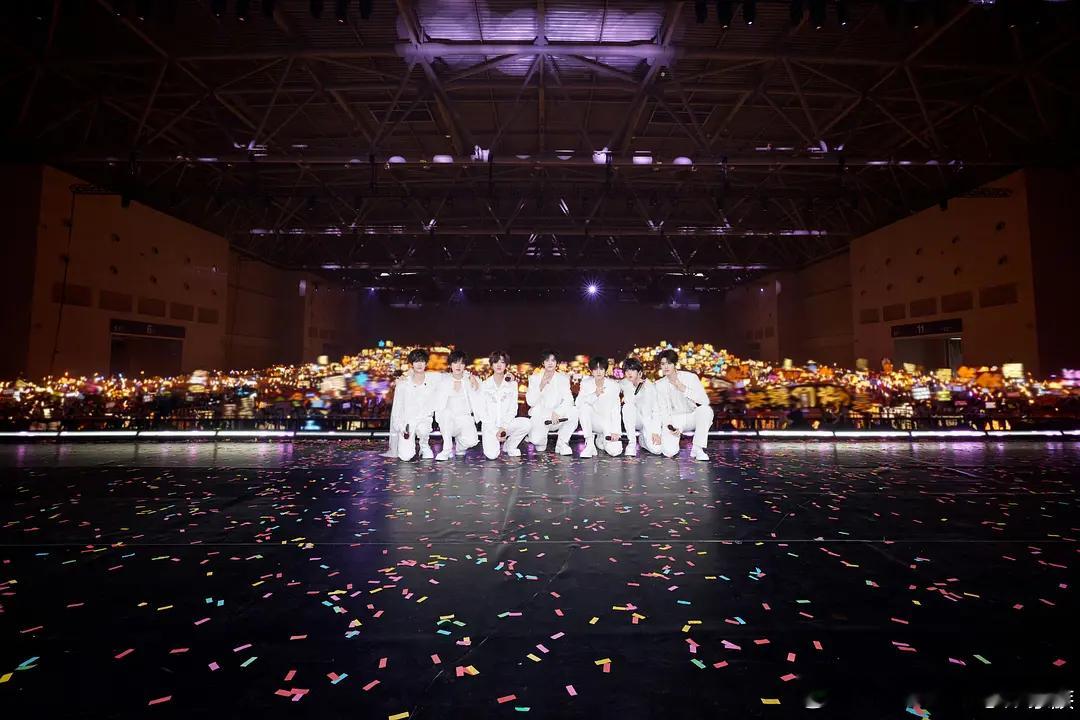 day2大合照 灯牌谁赢了？ 