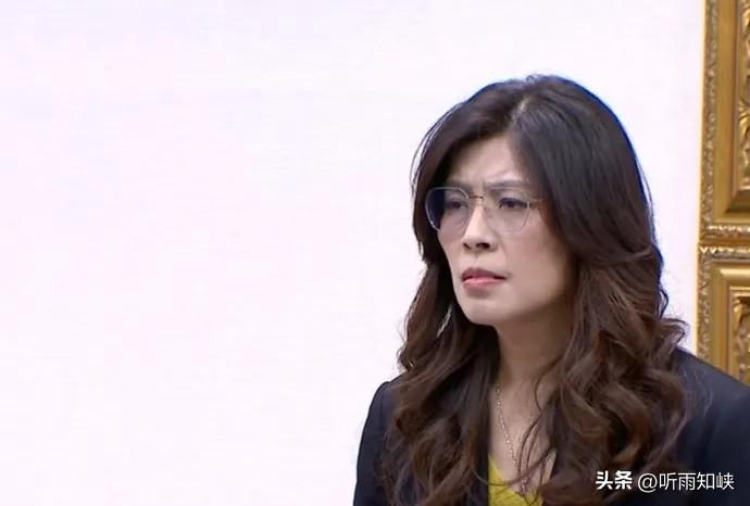 郑丽文在今天（9月16日）的蓝营中常会上就直接聚焦县市角逐的话题，并且发出提醒，