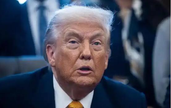 巴基斯坦这回真是出了力还不讨好。为了给美伊谈判保驾护航，直接把压箱底的歼-10C