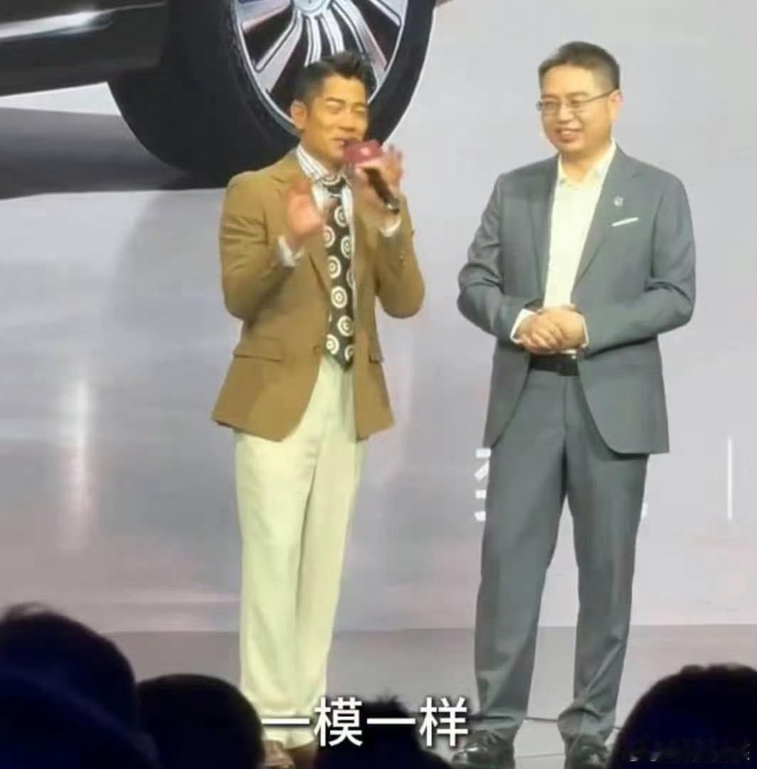 郭富城说女儿很有舞蹈天赋郭富城说起女儿一脸的骄傲，小姑娘自己学着跳鲨鱼舞，还敢主