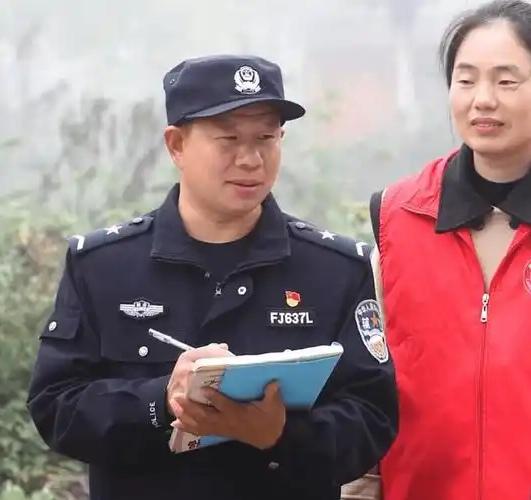 2025年，贵州省辅警改革前后待遇对比：

1，七级辅警薪资
改革前：约3000