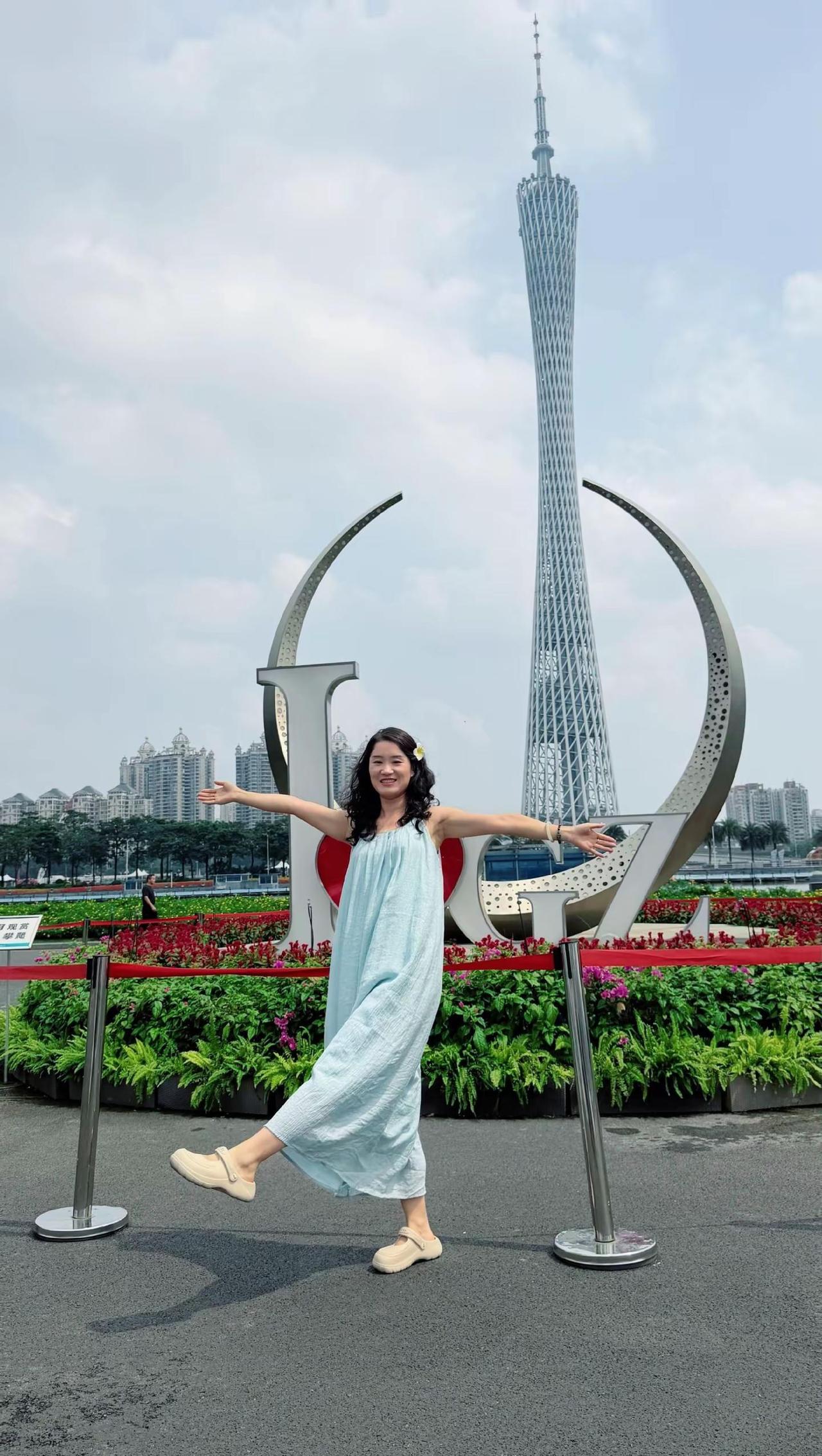 📍guangzhou广州总要来趟广州吧，凑个热闹，挤趟人海看看小蛮腰，吹吹珠江