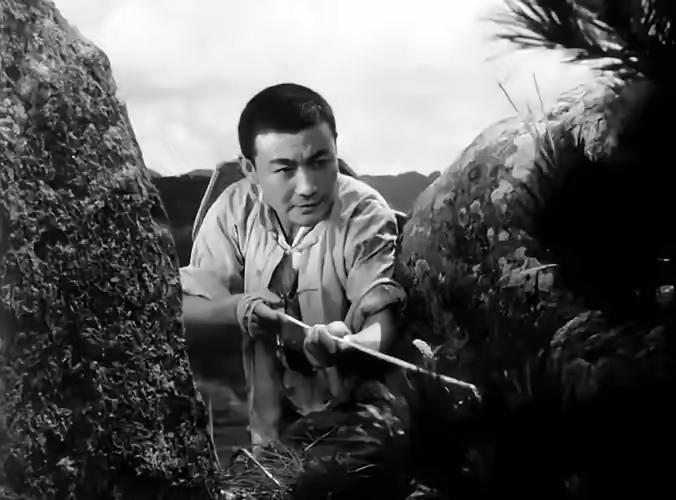 1947年，李树棠被俘，上级下令就地枪决。李树棠听说后，趁着押送兵撒尿的工夫，撬