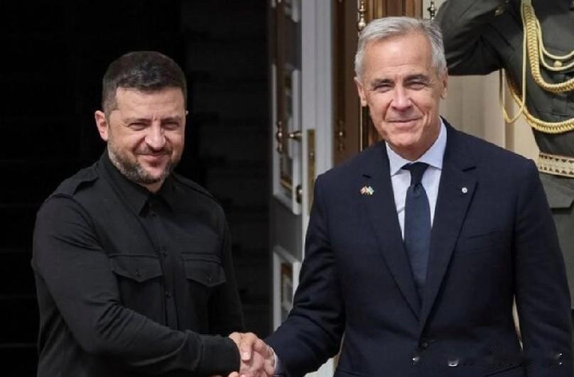 加拿大将向乌克兰提供25亿美元经济援助。
路透12月27日电——加拿大总理马克 