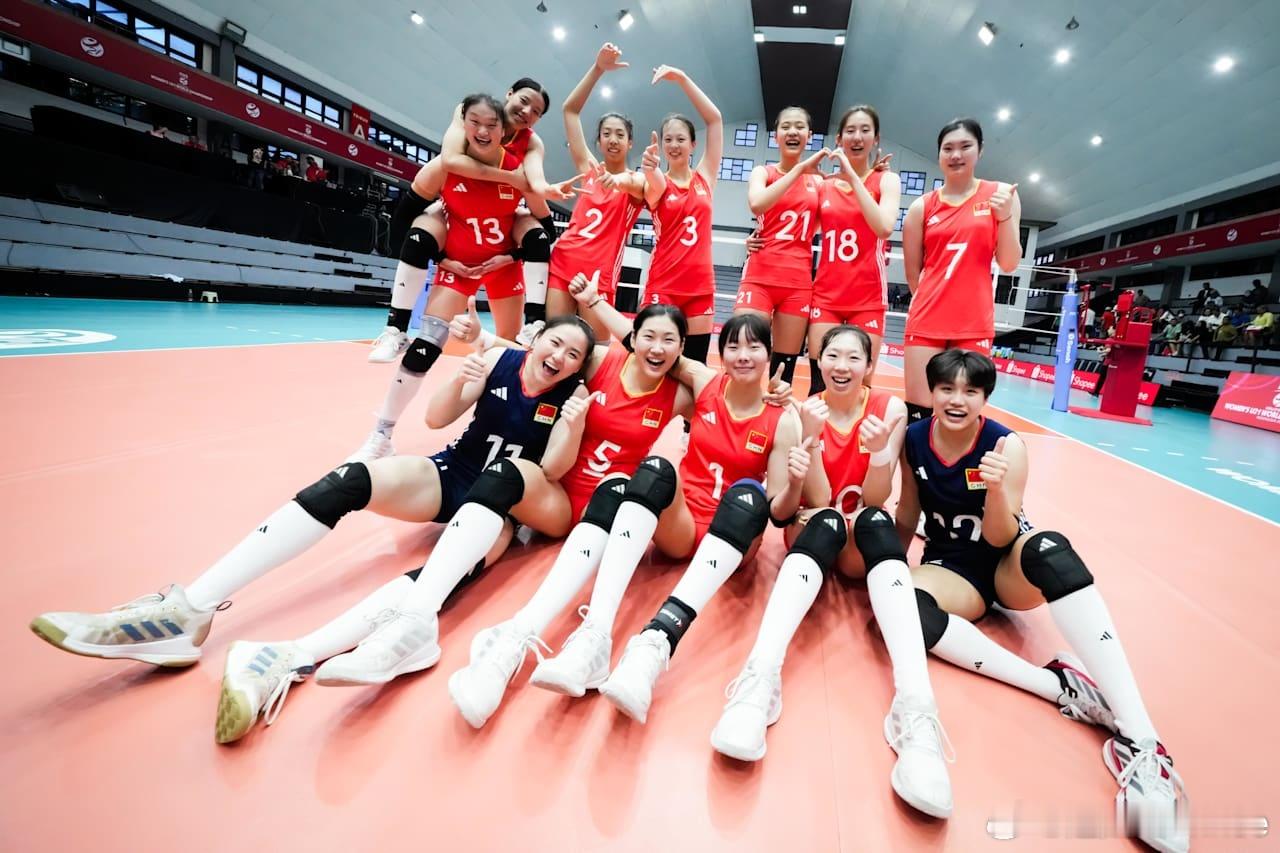 ⚔️ 中国U21女排世锦赛16进8的对手确定：泰国U21女排。2023年U19女