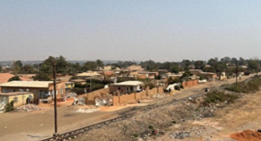 美欧在非洲的操作真是把人看吐了，口口声声说帮非洲建铁路，结果被扒出是“挂羊头卖狗