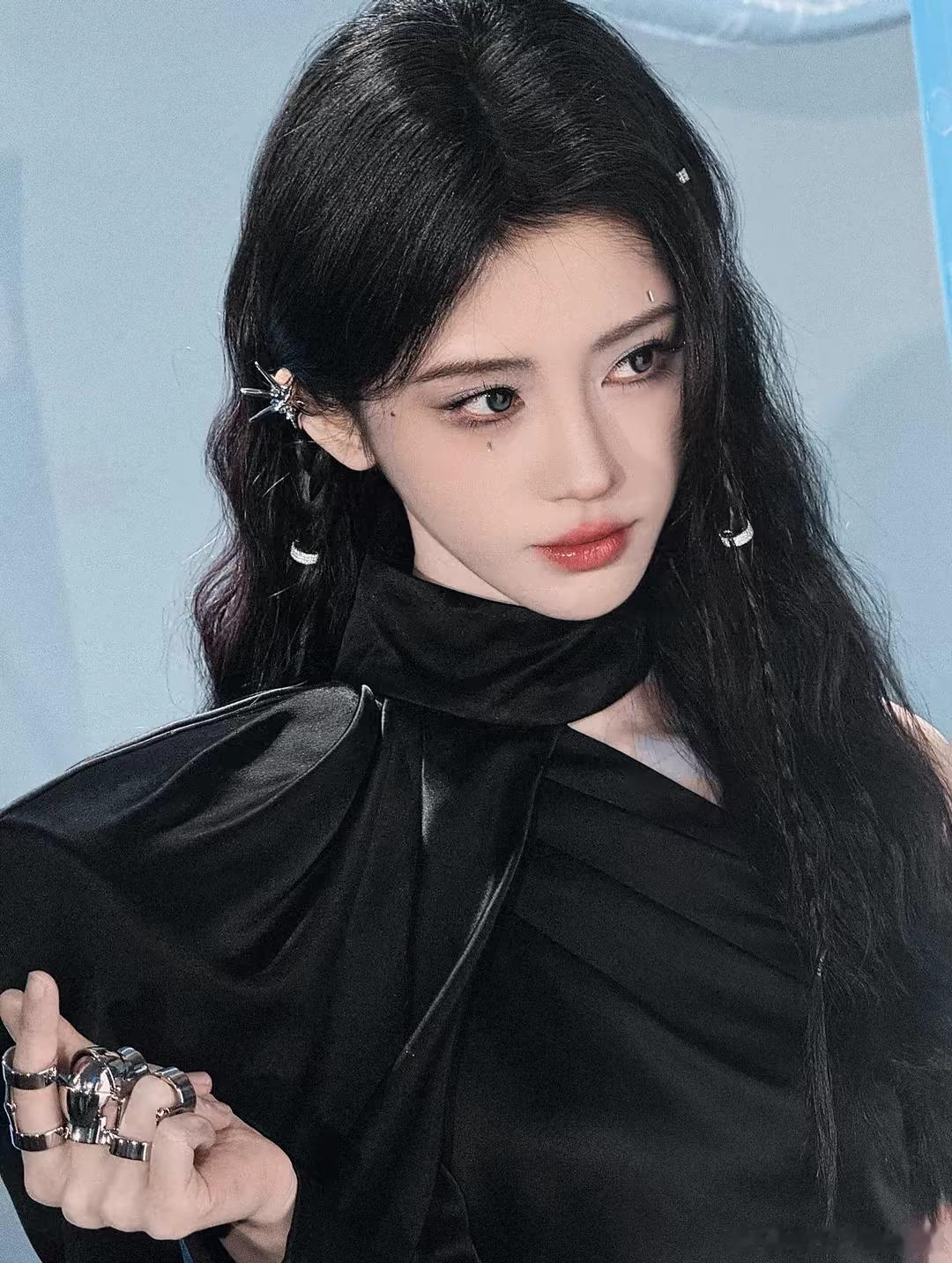 jjy鞠婧祎万花世界戏份超700场jjy万花世界原主换了一个人演    夏天有晚