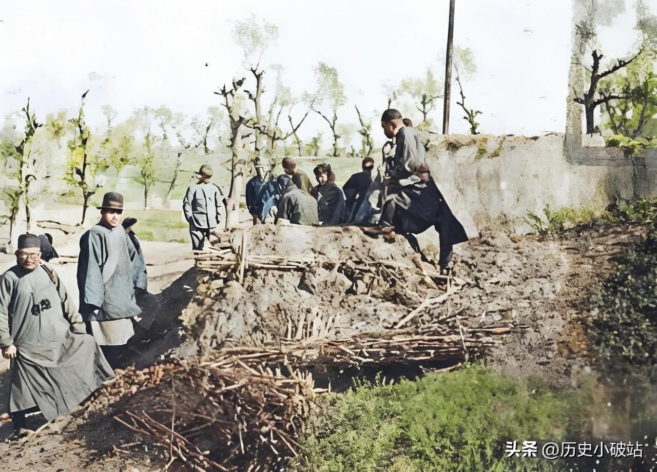 在1933年热河战役期间，日军为刺探中国军队部署，曾系统性实施化装侦察战术。根据