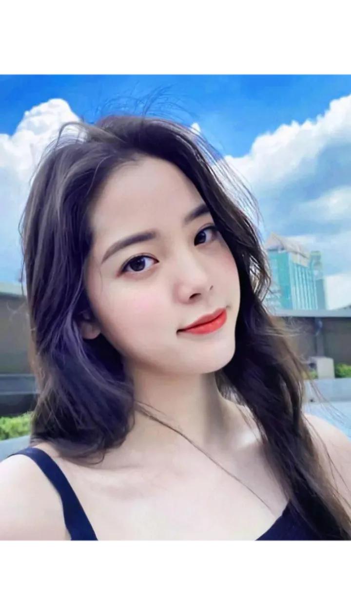 欧阳妮妮孕期揭秘：性别之喜促成浪漫求婚

在欧阳妮妮的孕期旅程中，她悄然得知了腹