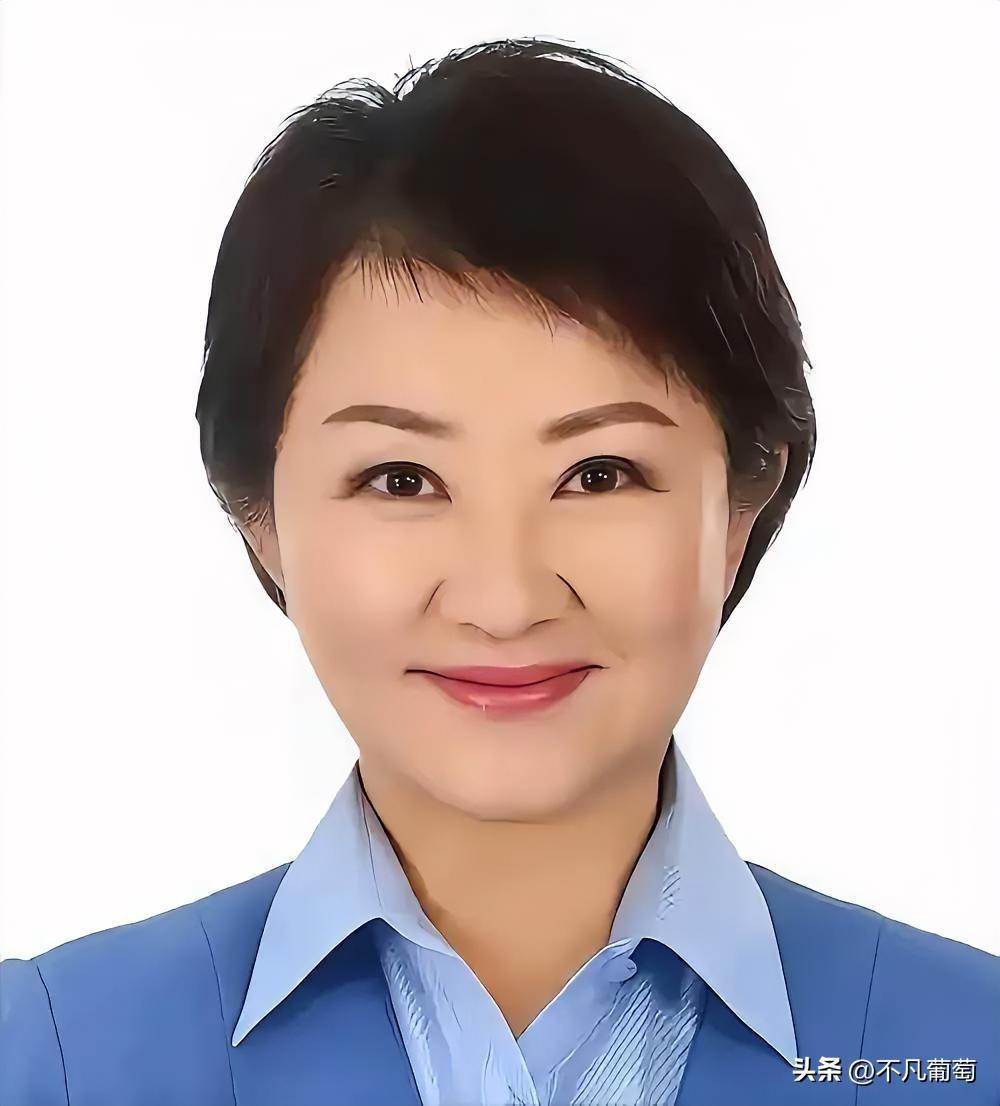 新消息：
台中市长卢秀燕发布声明，
3月26日，卢秀燕窜美回台的11天，在议会备