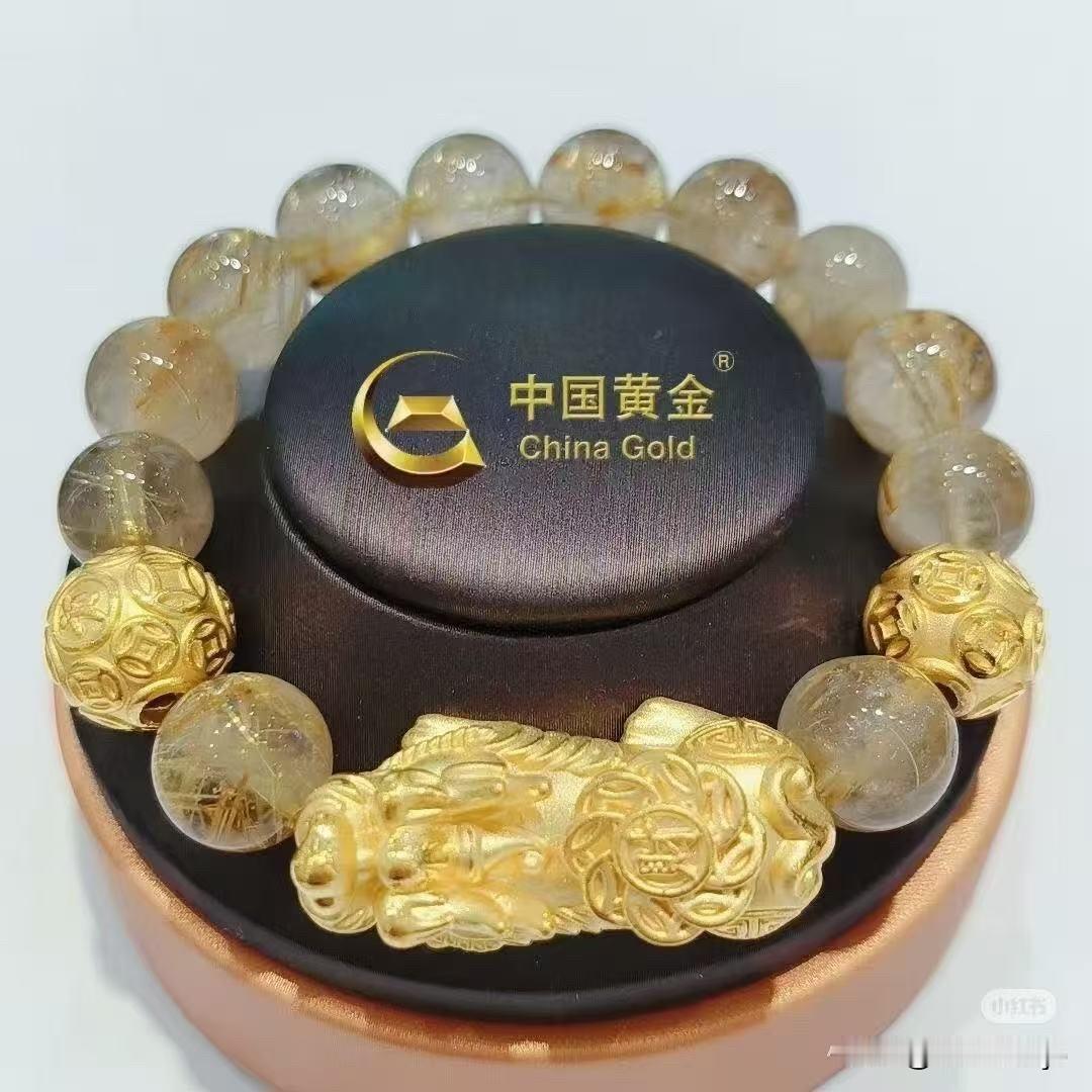 我翻了翻9月20日世界黄金协会刚发布的最新数据，发现全球黄金需求和经济走向的关联