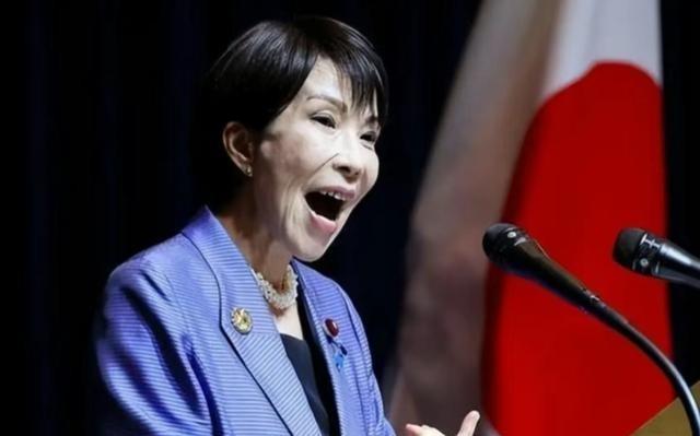 特朗普通告全球，留给高市早苗的路只有两条：要么求中国，要么求俄罗斯！

当特朗普