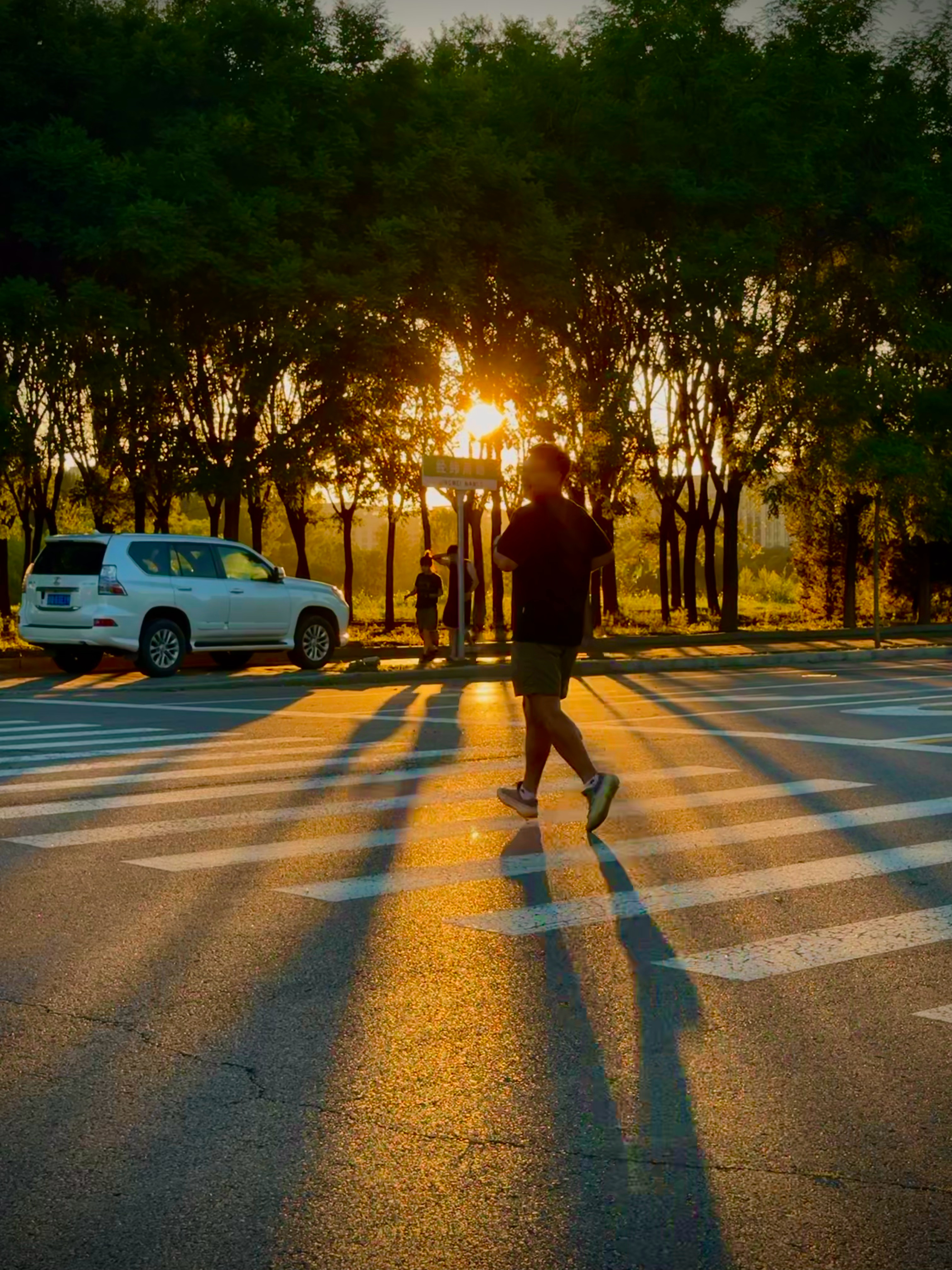加了一天班 突然不累了～ ​​​