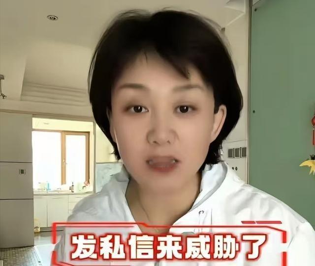 你敢信吗？一个女记者就因为曝光了福建漳州龙海区“药水杨梅”的黑幕，不仅后台被骂得
