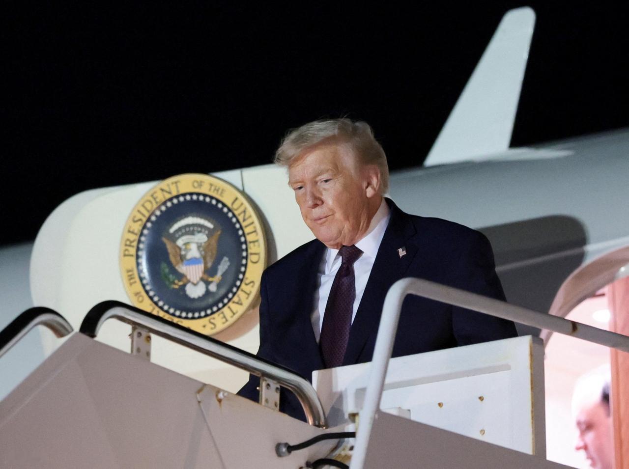 特朗普这是在给自己套枷锁？禁了大疆，美国无人机用户先扛不住了！答案早就写在明面上