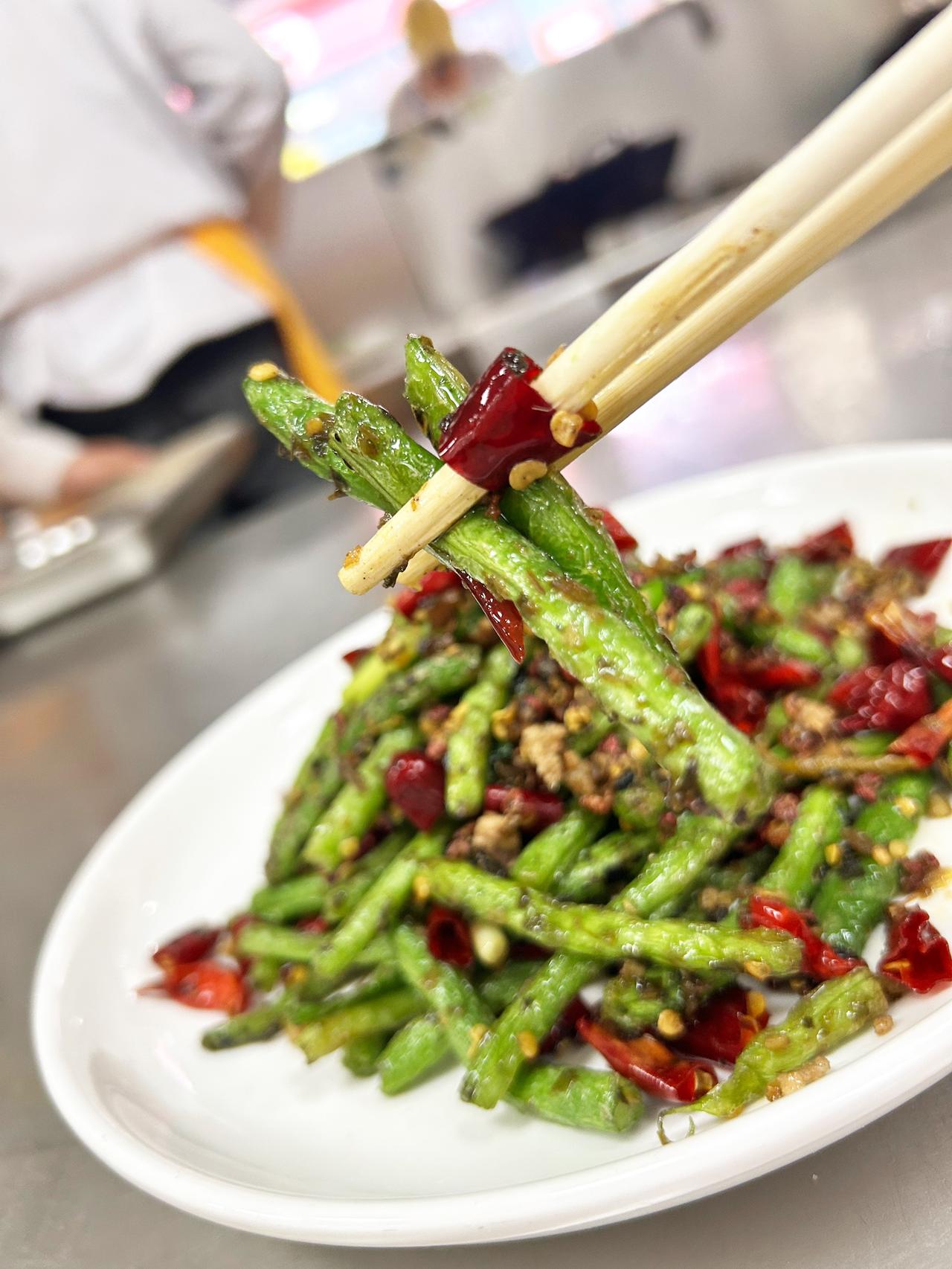 香辣炒四季豆，下饭神器，下饭必备！