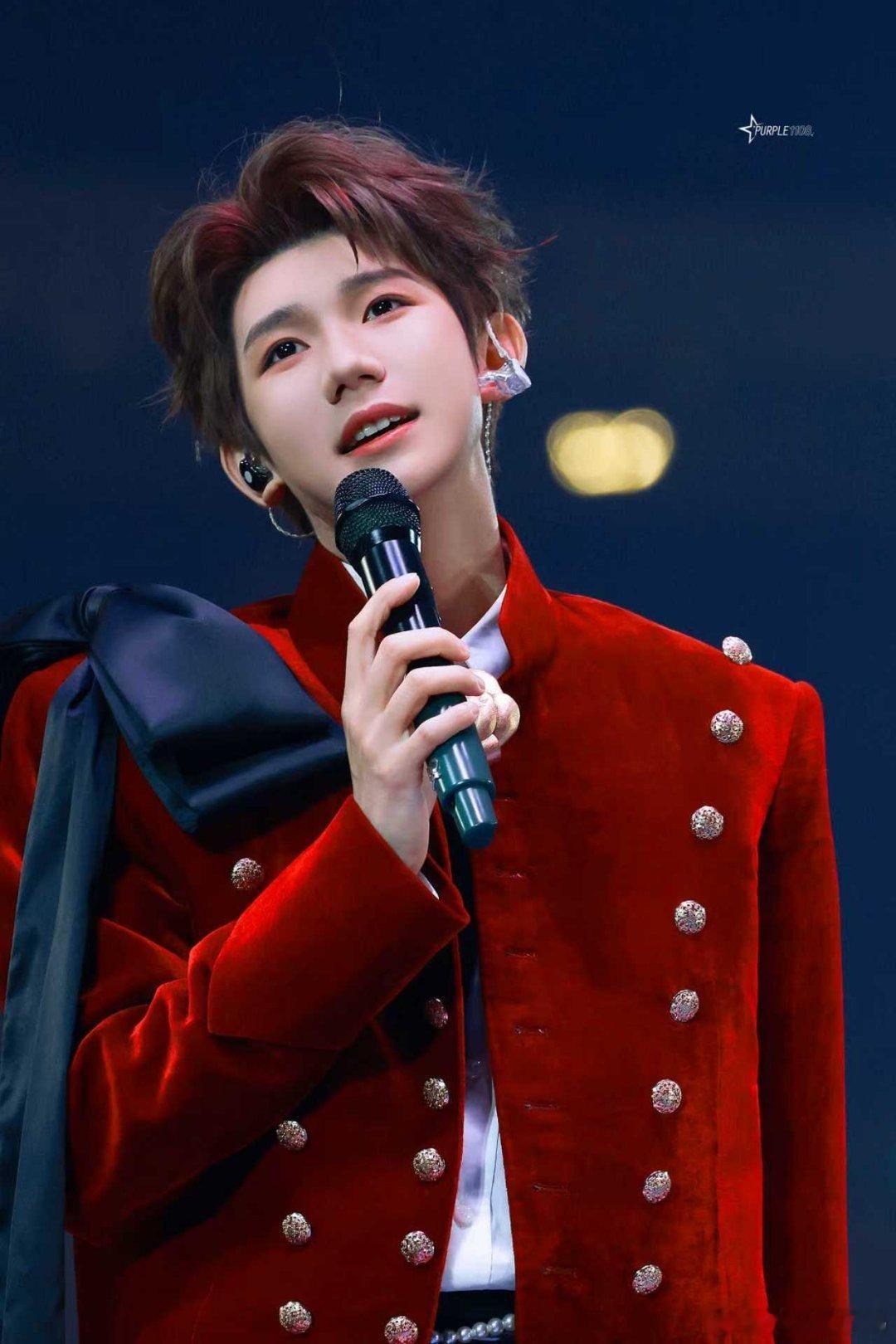 王源王源2026的第一场雪 期待王源今晚舞台，期待王源舞美🙈 