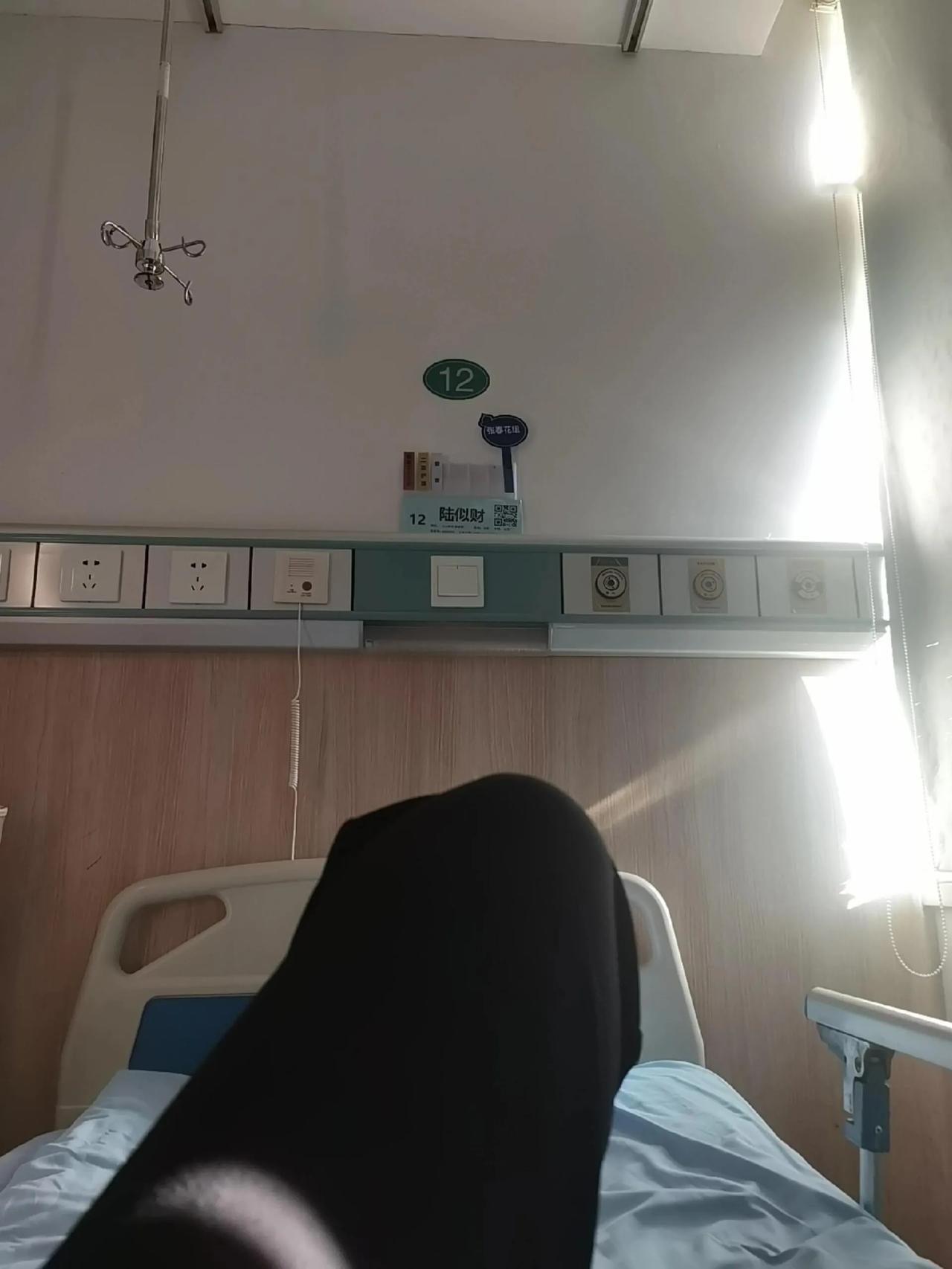 我见过肠子悔青的老丁克，也见过潇洒自由的老丁克。见过锤足顿胸诅咒子女的老人，也见