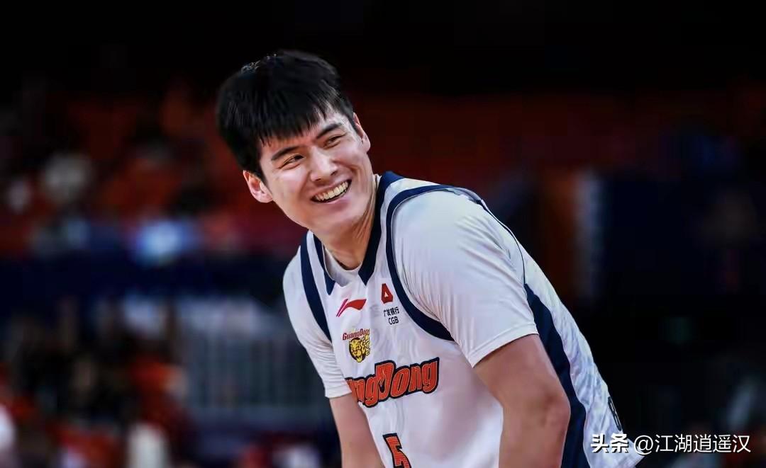 CBA资讯速递广东对阵四川，陈家政替补出战仅13分钟，末节弹无虚发，7投6中、三