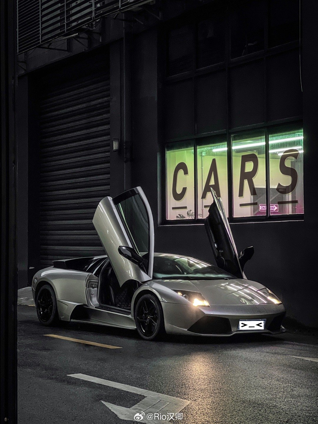先同步到第10篇神秘车库｜打卡集邮 Vol.10Lambo Murcielago