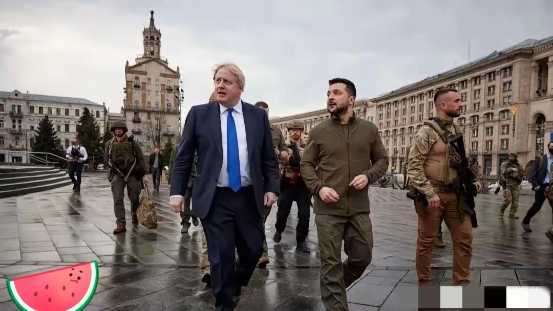 就在刚刚！
泽连斯基是真的急了！
最近乌克兰这边是真的顶不住了，泽连斯基12月8