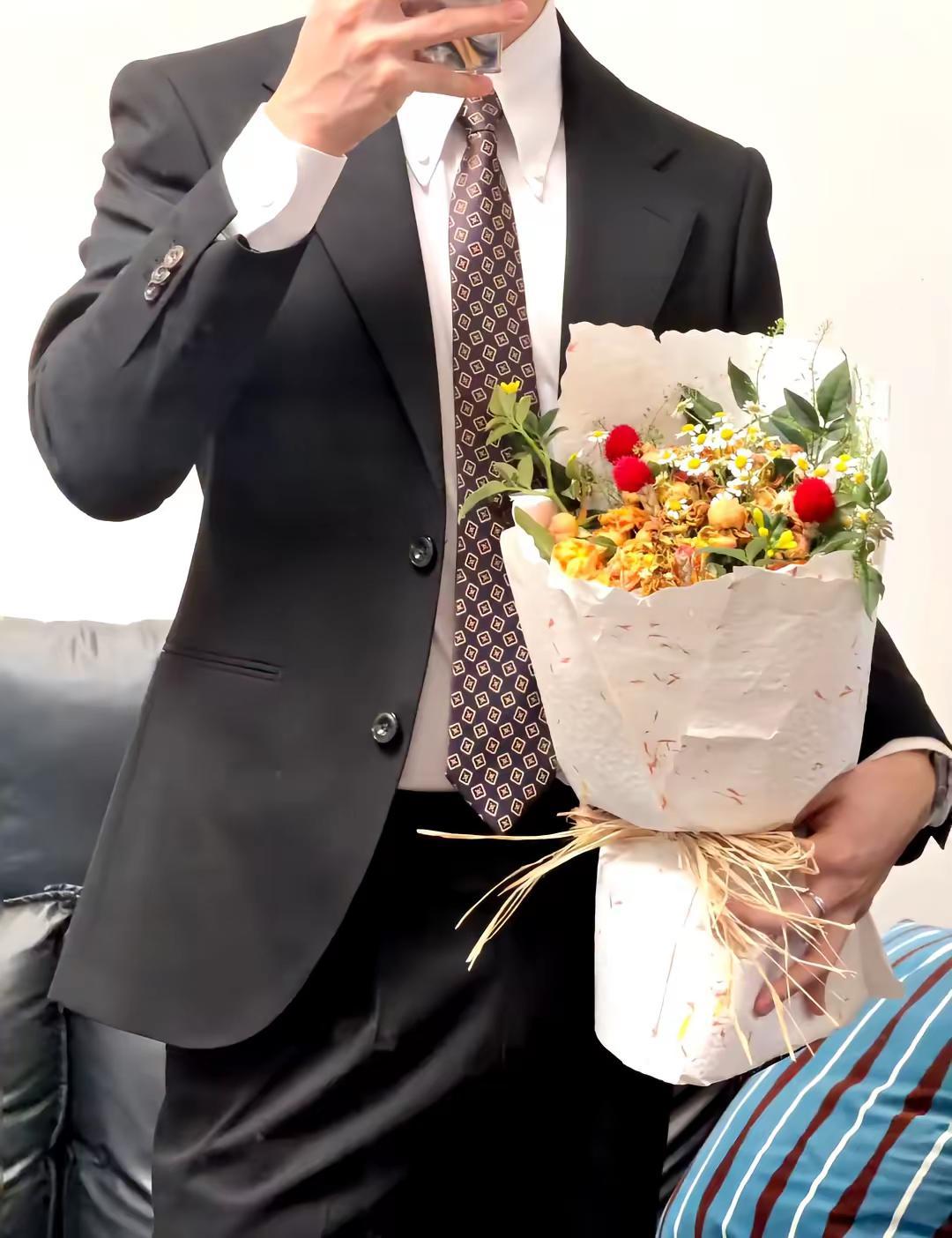 花束西装 职场穿搭ootd👔 西装的仪式感