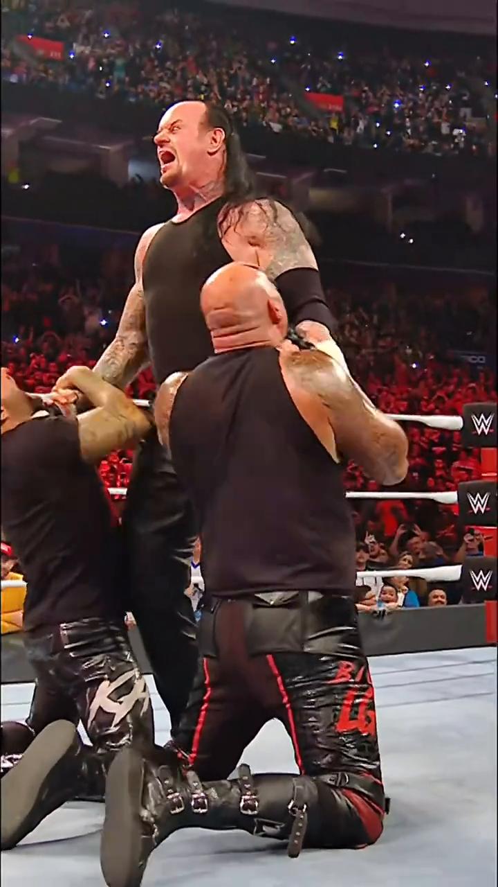 ·1、the dead man.
·2、the undertaker.
·3、w
