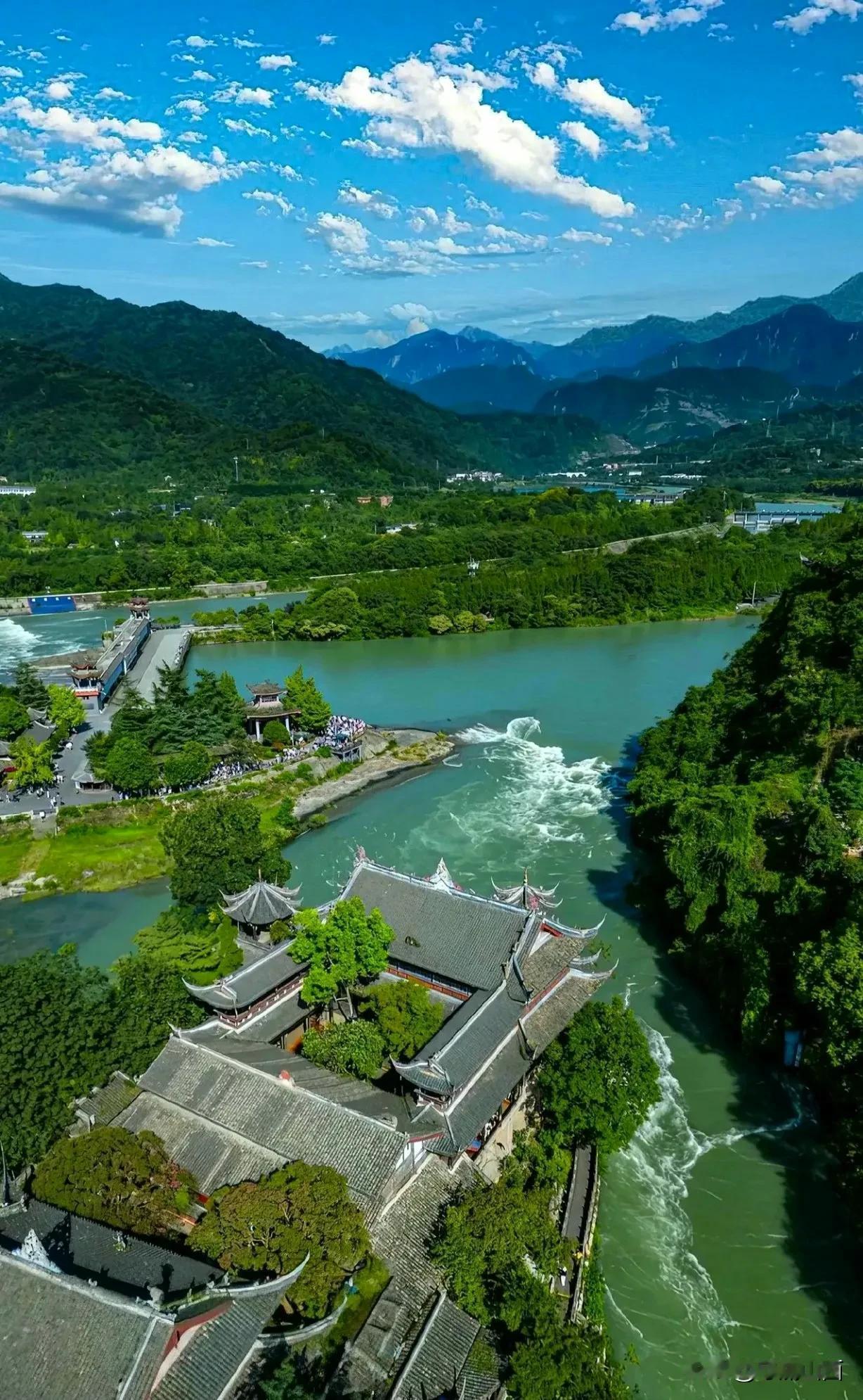 #分享一张都江堰美景#