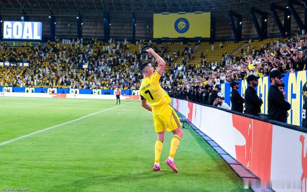 C罗[超话] 据利雅迪亚🔴据消息人士透露，克里斯蒂亚诺·罗纳尔多已入选周三在利