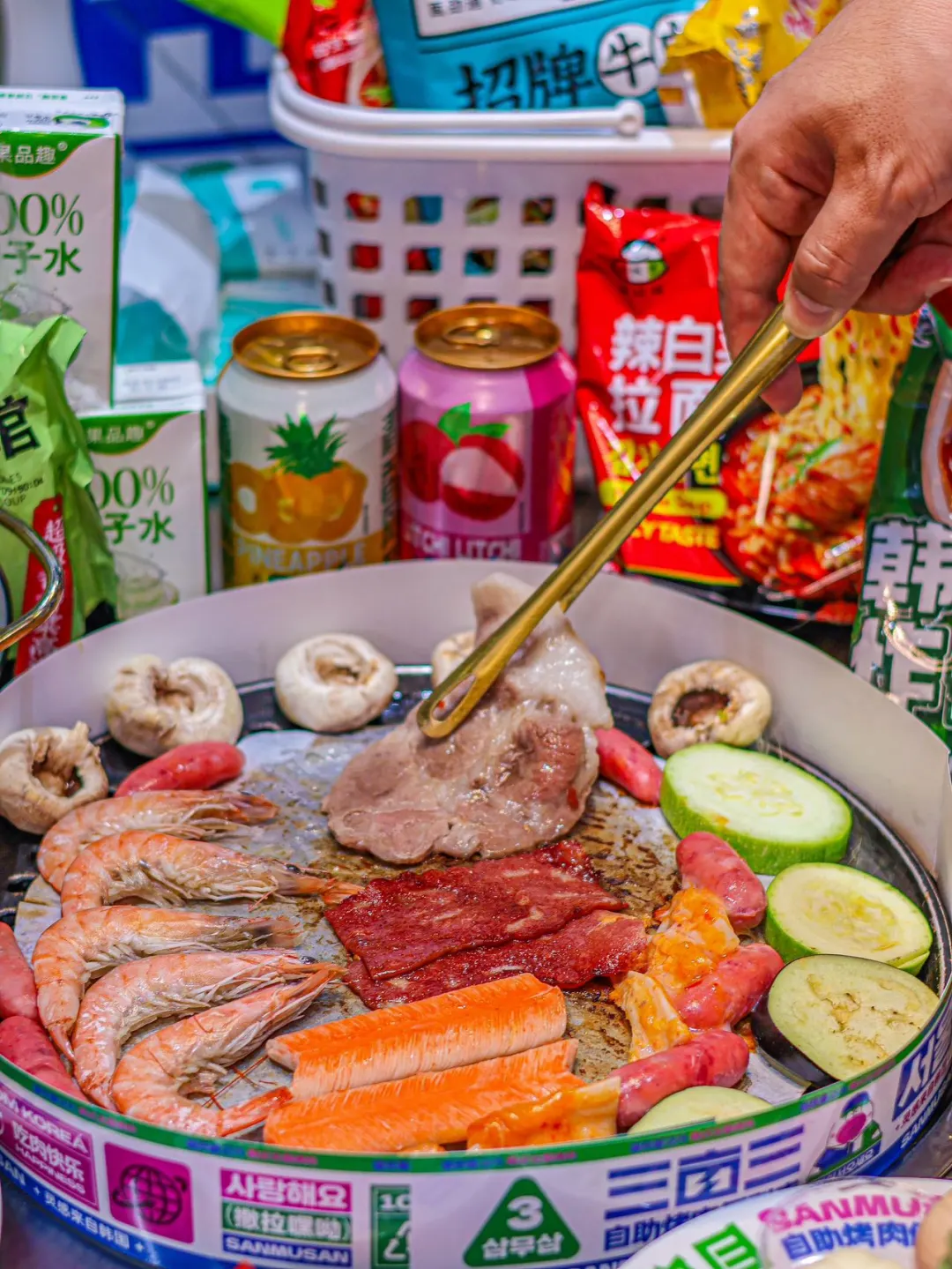 这自助便利店烤肉还真有点东西！