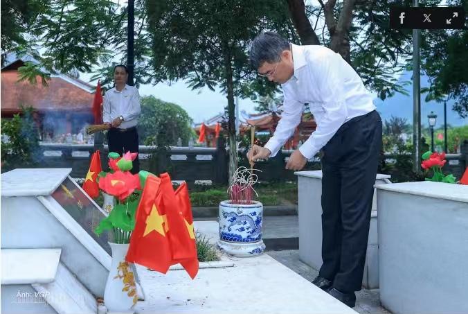 不简单！越南总理黎明兴一天内跨越谅山省和宣光省，祭拜中越边境作战的几千名阵亡军人