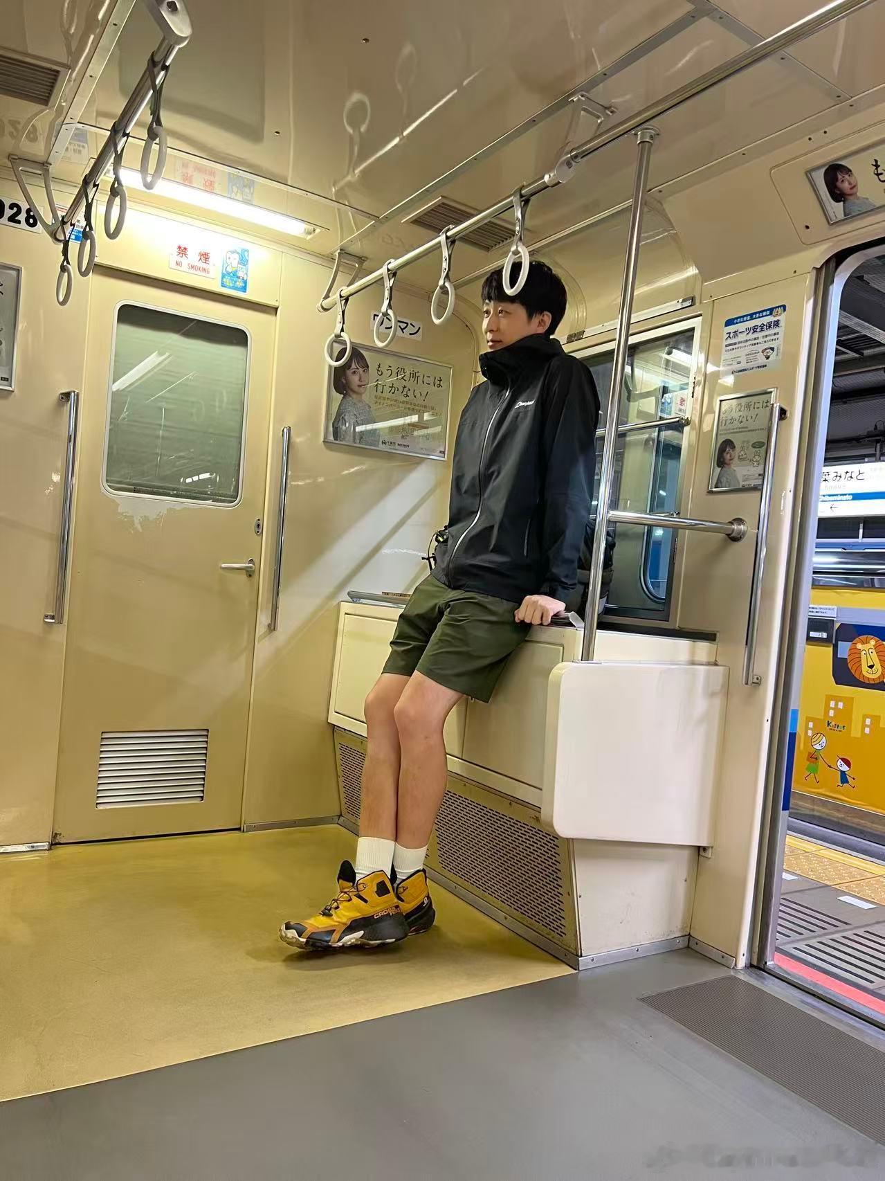 一年前的我，看上去还那么青涩… 