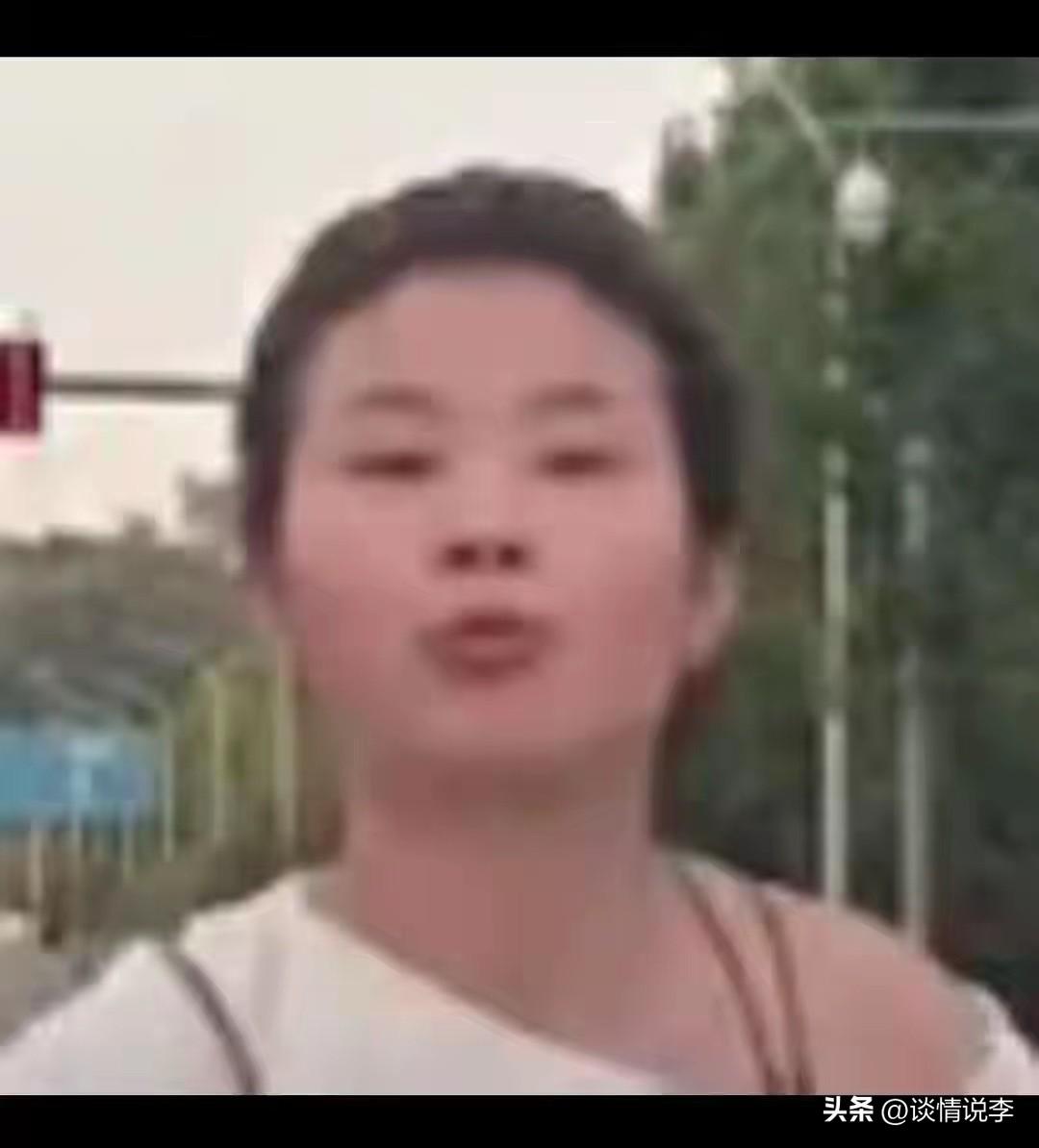 果然不是一家人不进一家门！

不得不说重庆这位“口水姐”和她老公就是真真正正的一