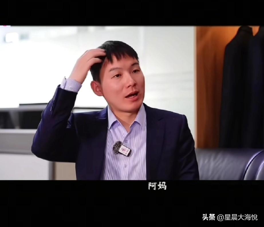 刚刚看到了谢浩男的采访说真的特别来气，

关于谢浩男的爸爸妈妈离婚这事，  他是