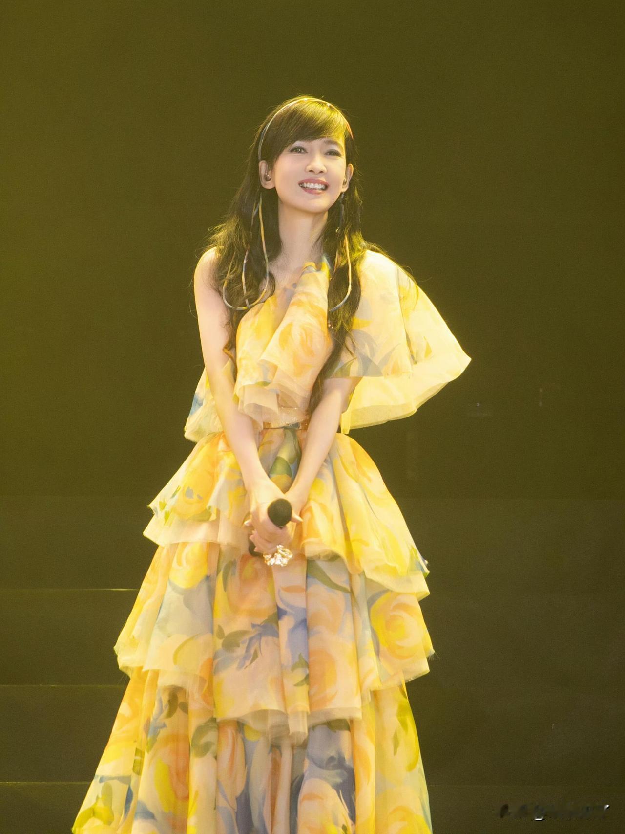 周慧敏，玉女掌门人
周慧敏（Vivian Chow），1967年11月10日出生