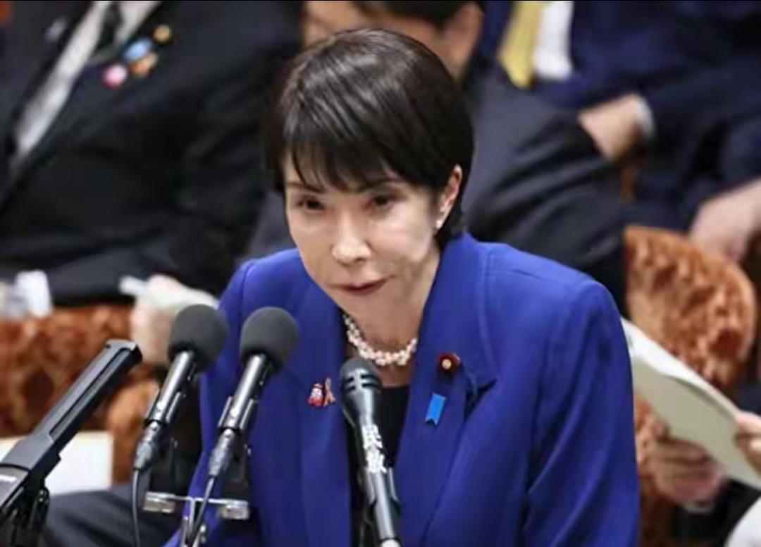 日本高市早苗闯大祸了！
一句话把台海和日本绑死！
她公开说：中国若在台海动武，日