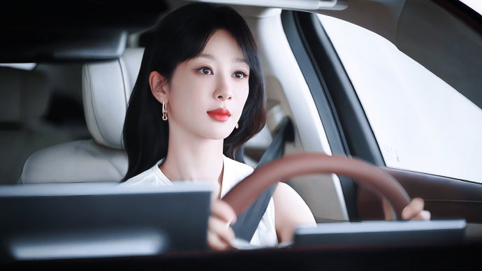 杨紫柔与刚碰撞 杨紫畅享乐趣 杨紫畅享乐趣，杨紫柔与刚碰撞 ，是满分帅气的紫妹上