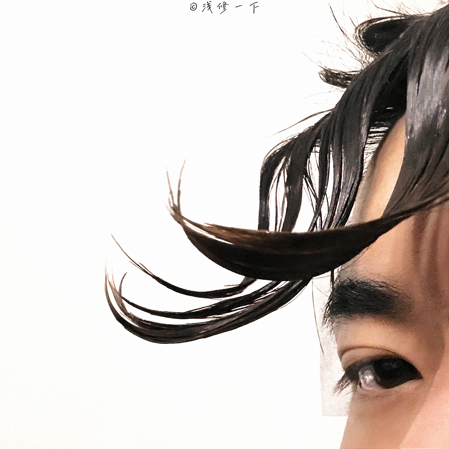易烊千玺👀易烊千玺 连头发都是爱你的形状